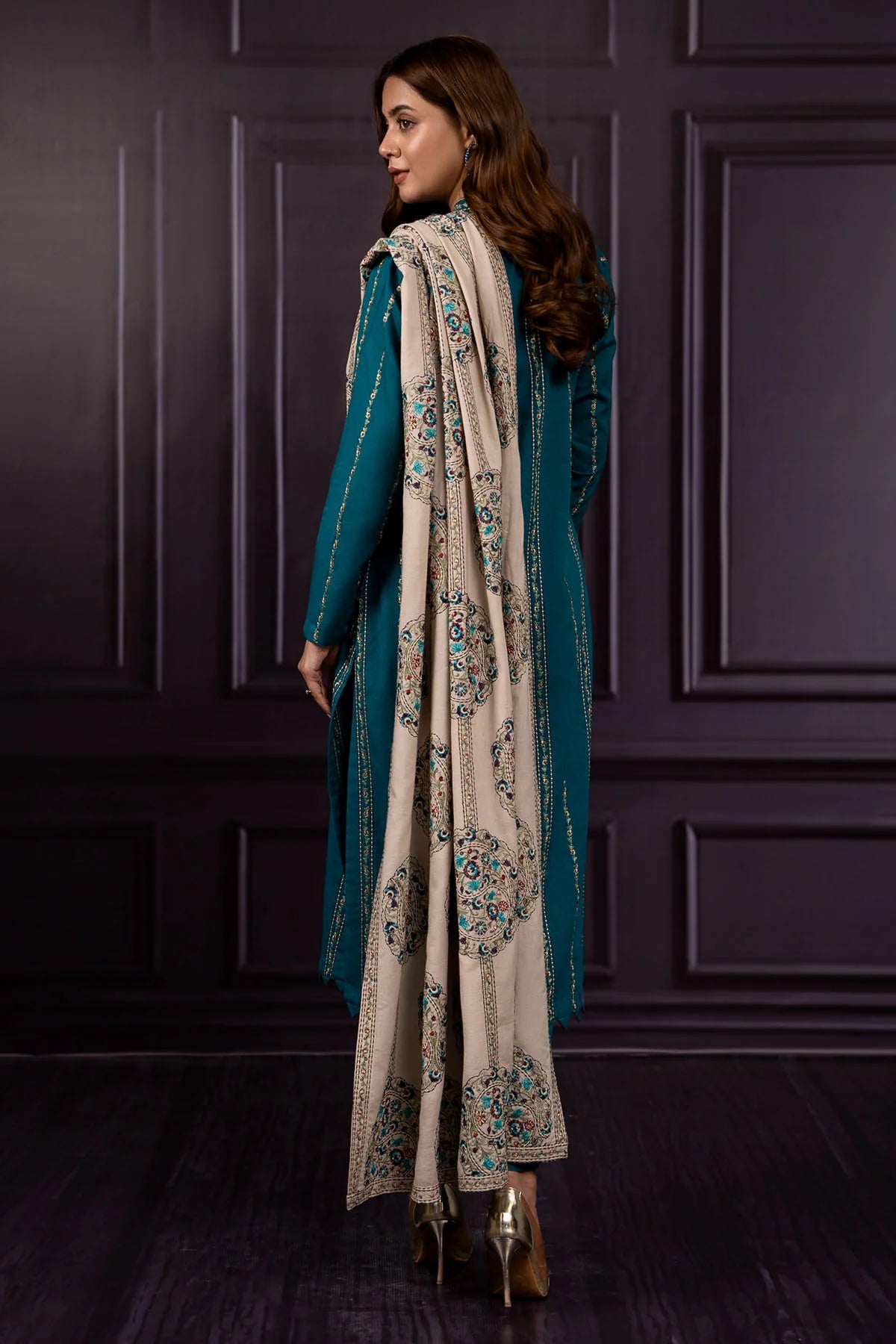Kayseria 3Pc Embroidered Viscose Karandi Suit E1400 gulbuy.com