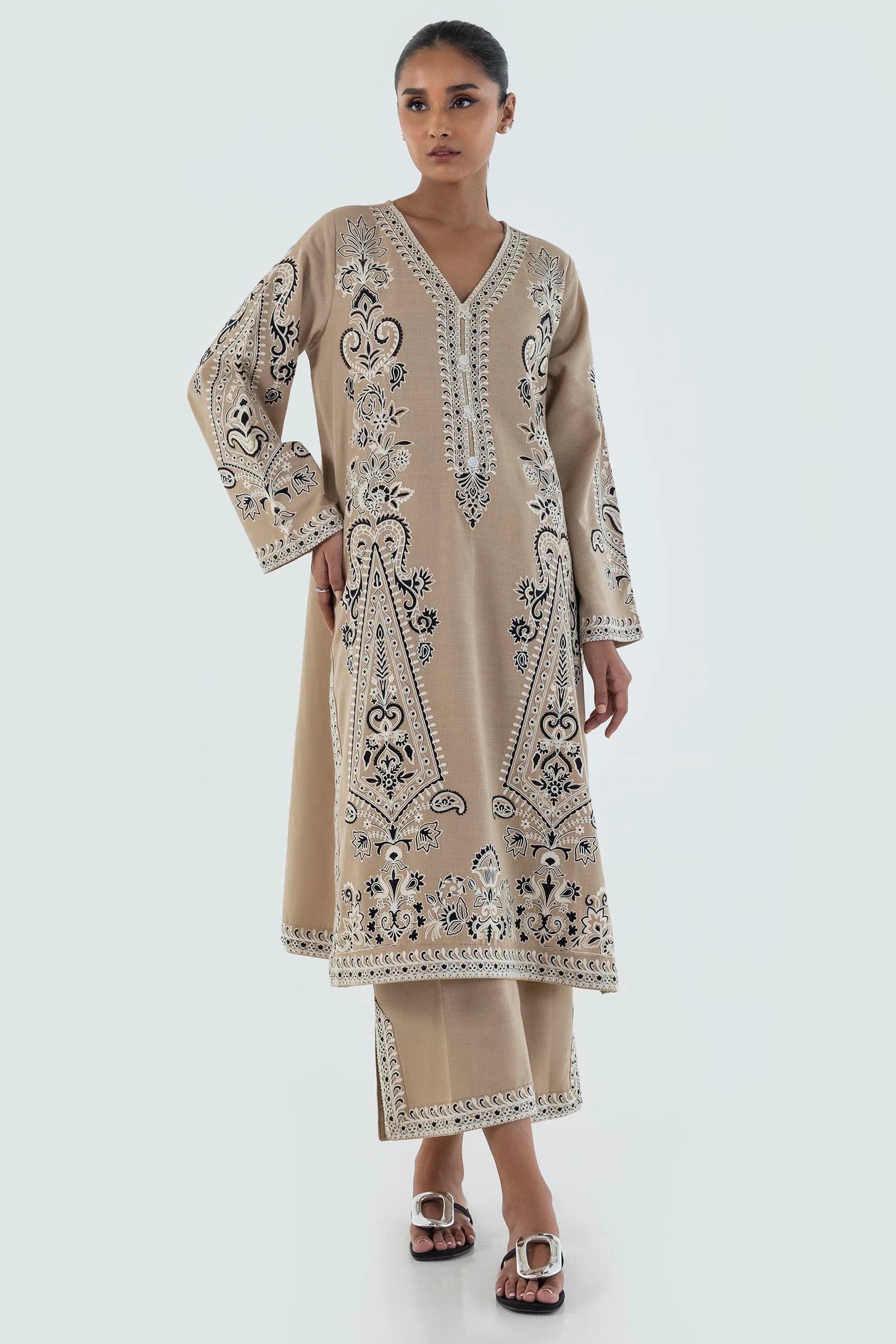 Sana Safinaz 2PC Embroidered Slub Khaddar Suit FW24SGE532P2T