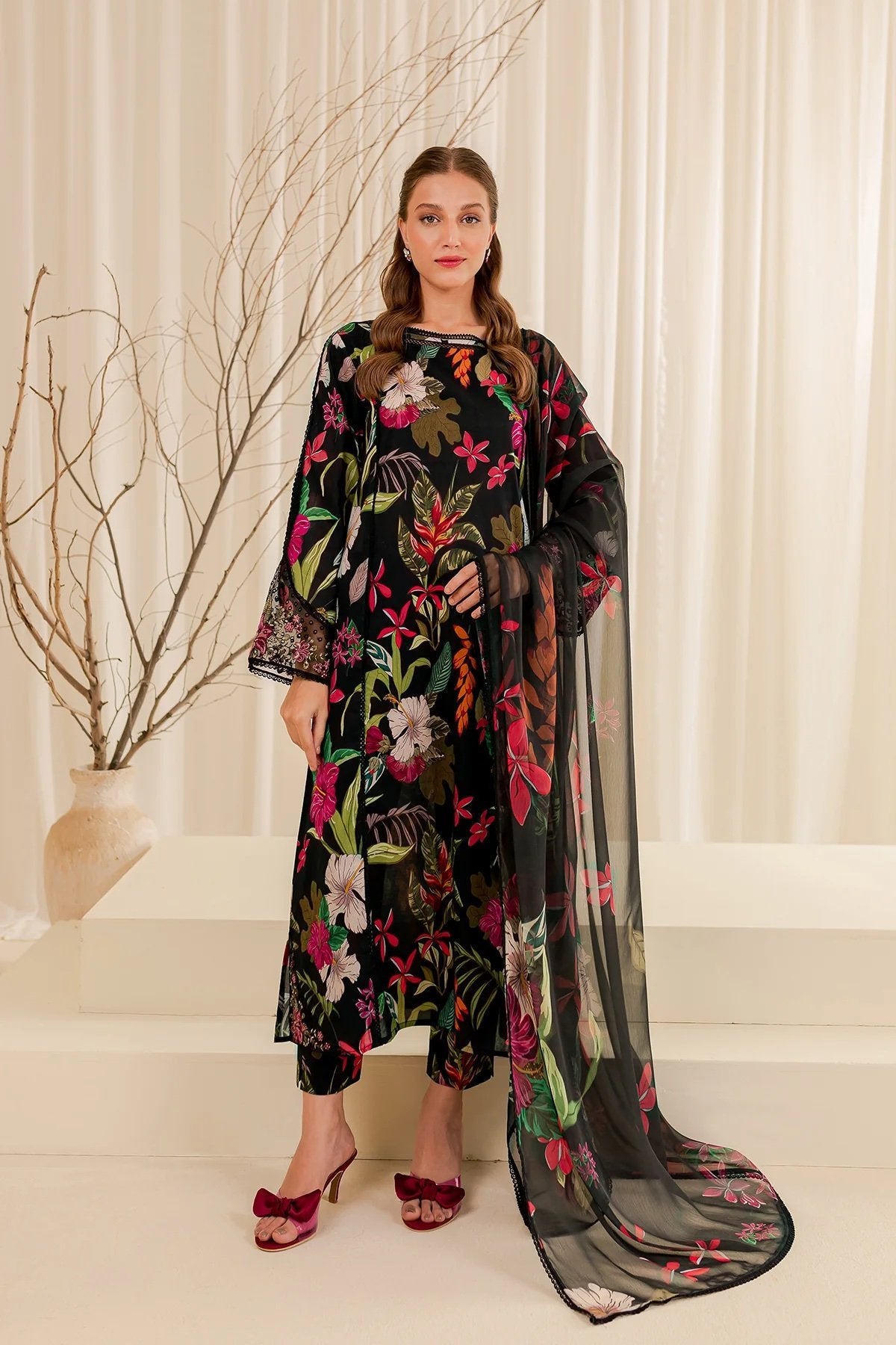 3 PIECE PRINTED LAWN SUIT (EBONY PASSION)