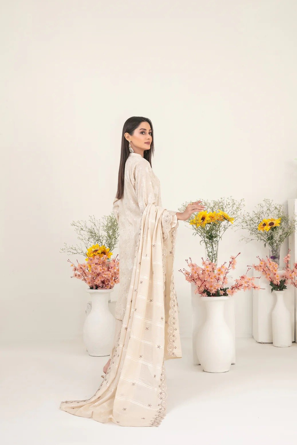 Tawakkal 3Pc Embroidered Lawn Suit D-2235 - Maneli gulbuy.com