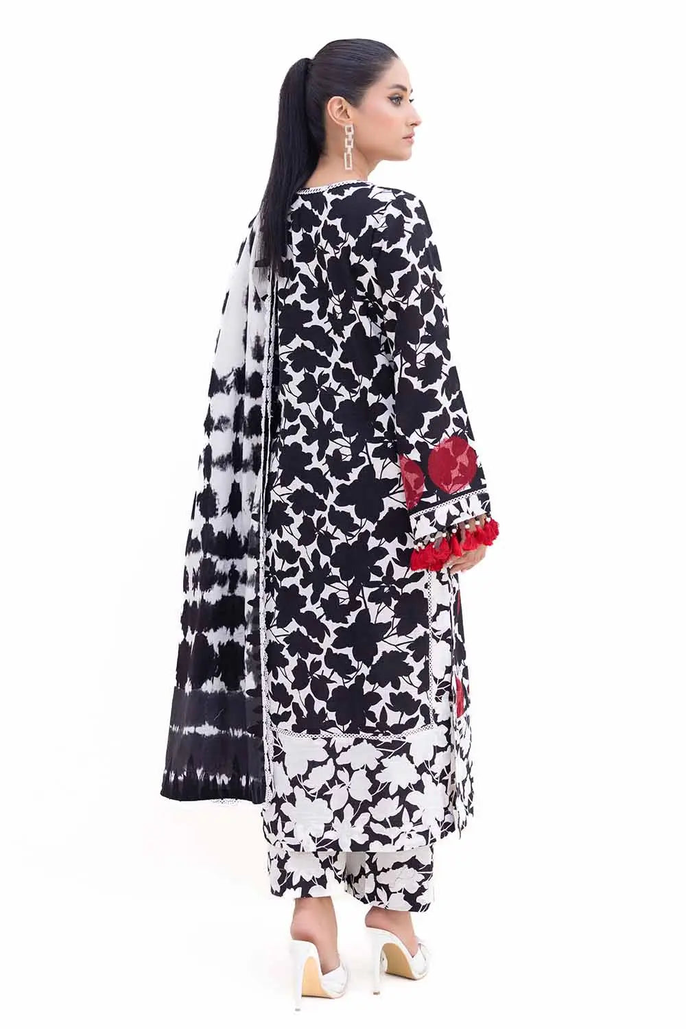 GulAhmed 3Pc Embroidered Printed Khaddar Suit K-42019 L gulbuy.com