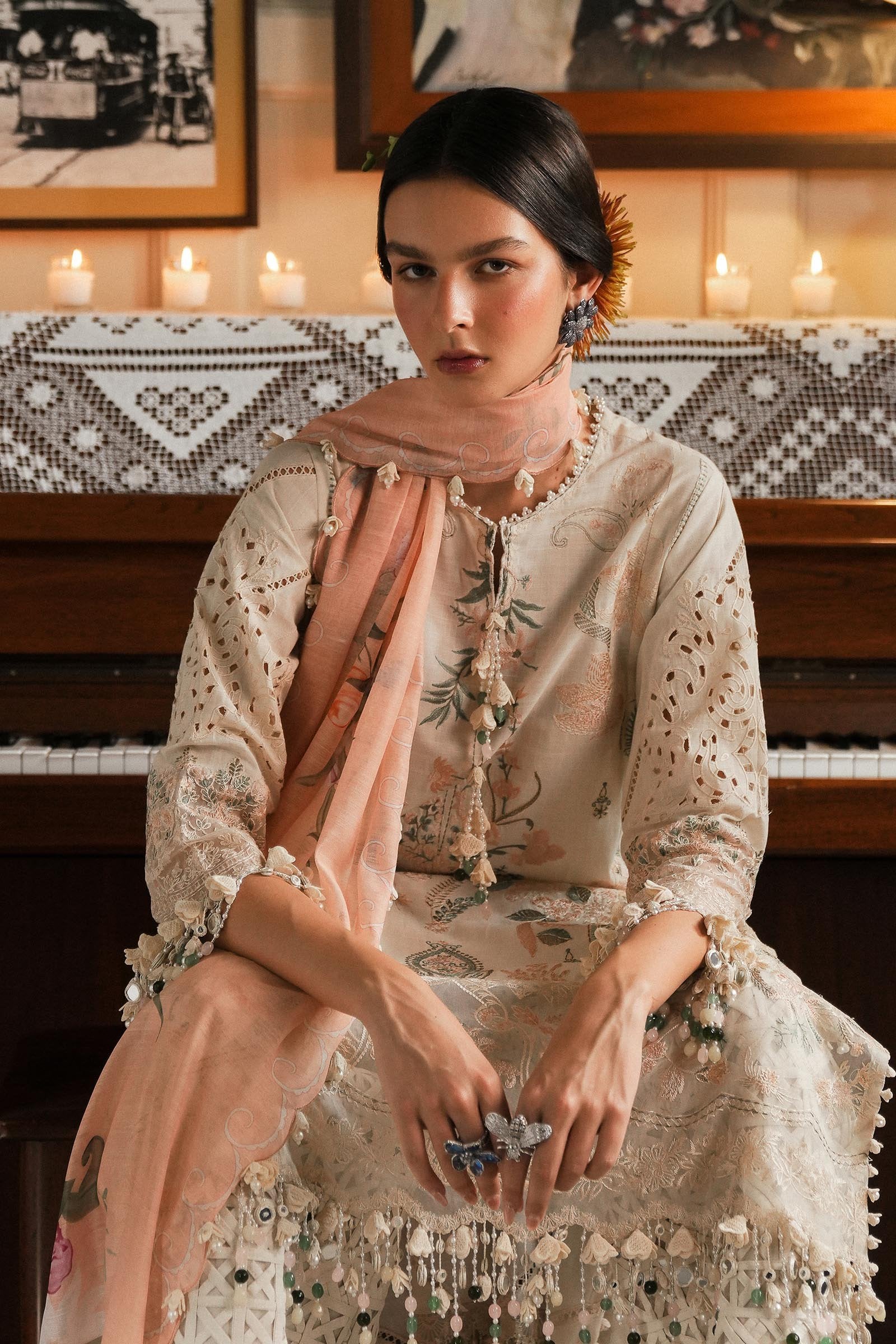 Sana Safinaz 3Pc Embroidered Lawn Suit L251-003A-3DI gulbuy.com