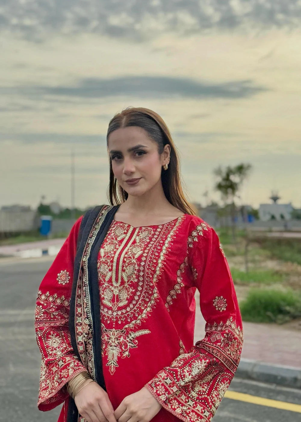 Chaudhary Arts 3Pc Embroidered Lawn Suit Laal pari gulbuy.com