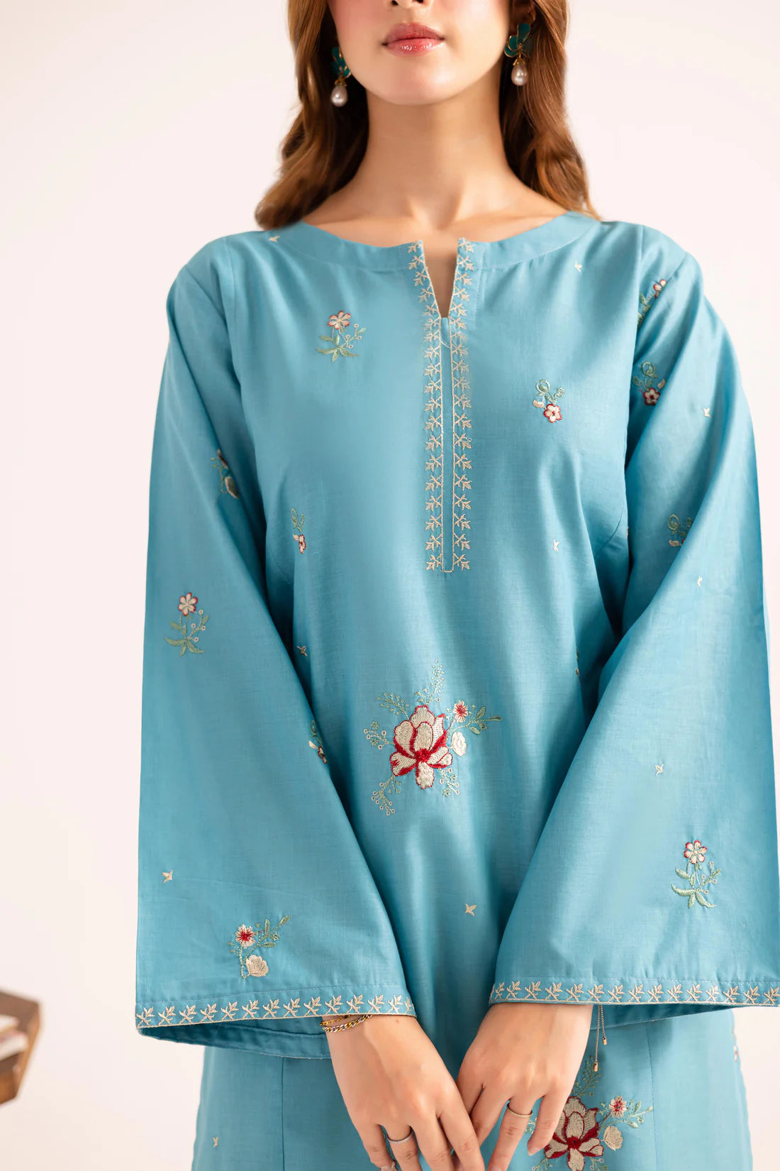 Silayi Pret 2Pc Embroidered Lawn Suit 1132 gulbuy.com