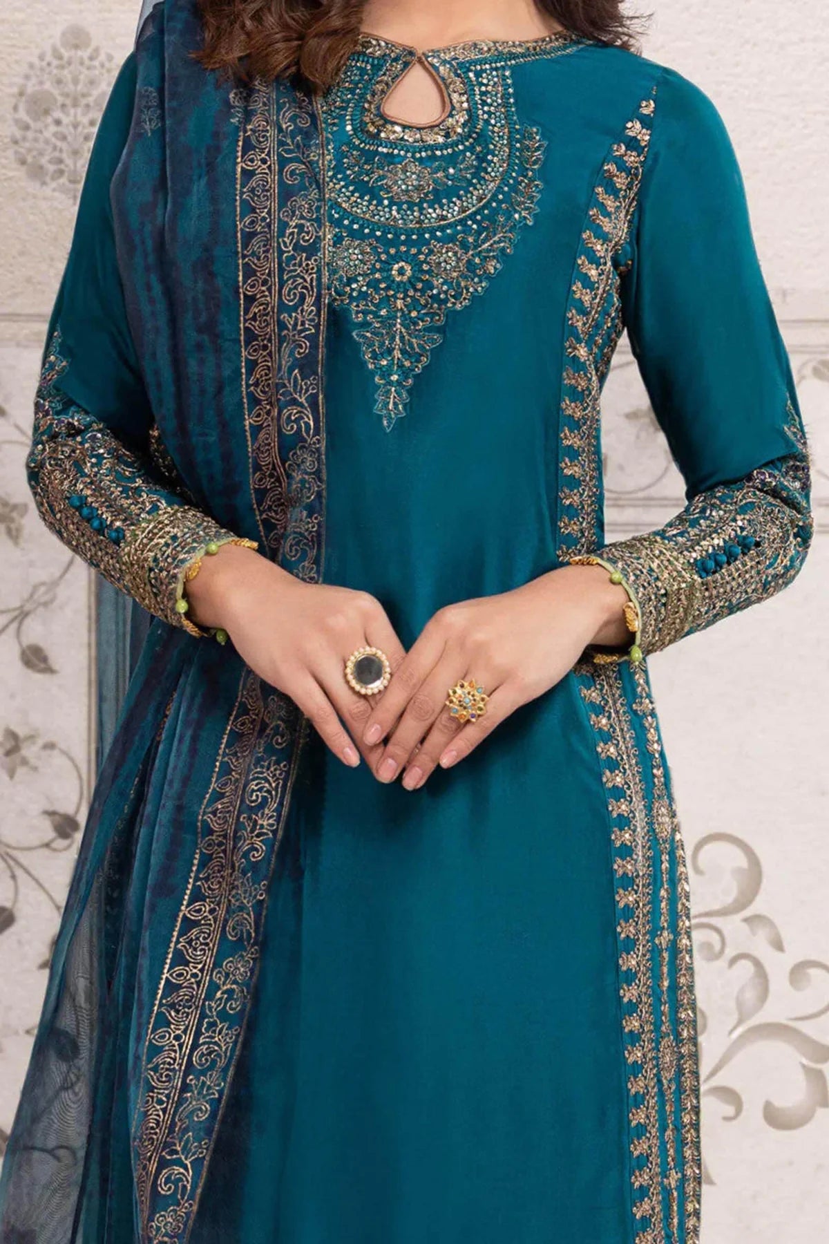 Maria B 3Pc Embroidered Raw Silk Suit SF-EF22-07R1 gulbuy.com