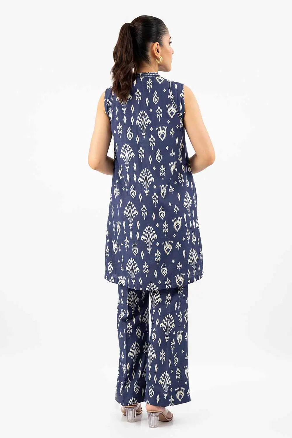 GulAhmed 2Pc Printed Karandi Suit WNST-42019 gulbuy.com